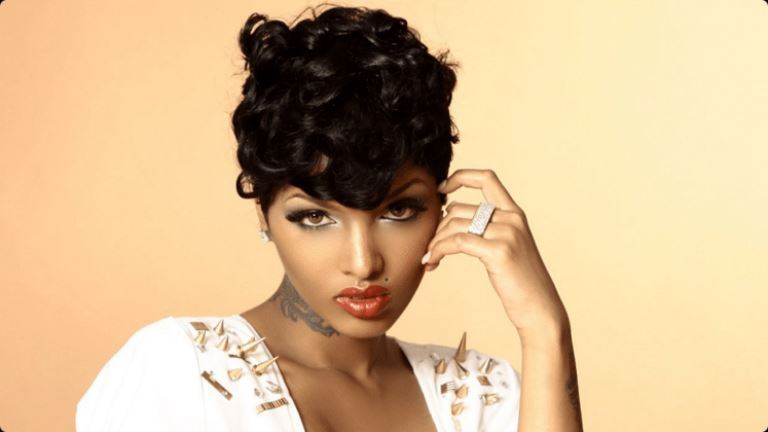 Lola Monroe Bio, Relationship With King Los, Age, Height and Other Facts