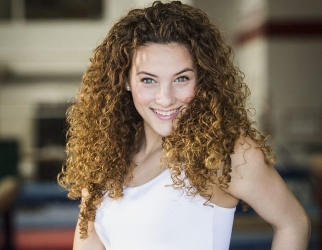 Sofie Dossi Bio, Age, Height, Brother, Does She Have A Boyfriend?