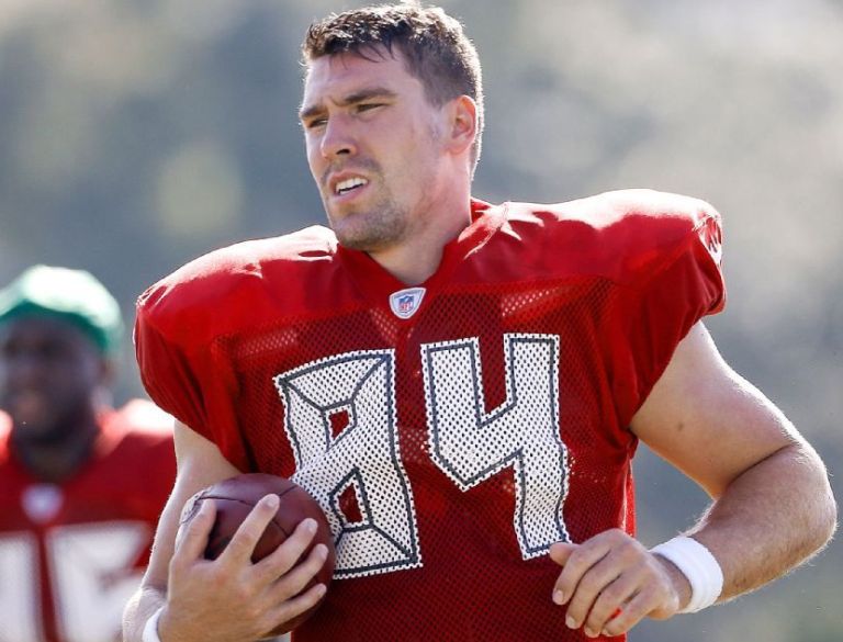 Cameron Brate Bio, Height, Weight, Body Stats, Other Facts