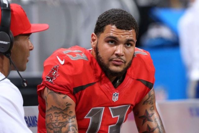 Mike Evans Wife, Father, Brother, Uncle, Age, Height, Weight, Bio » Celebion