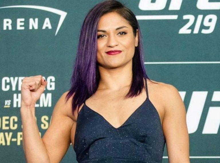 Cynthia Calvillo Height, Weight, Biography, Family, Other Facts