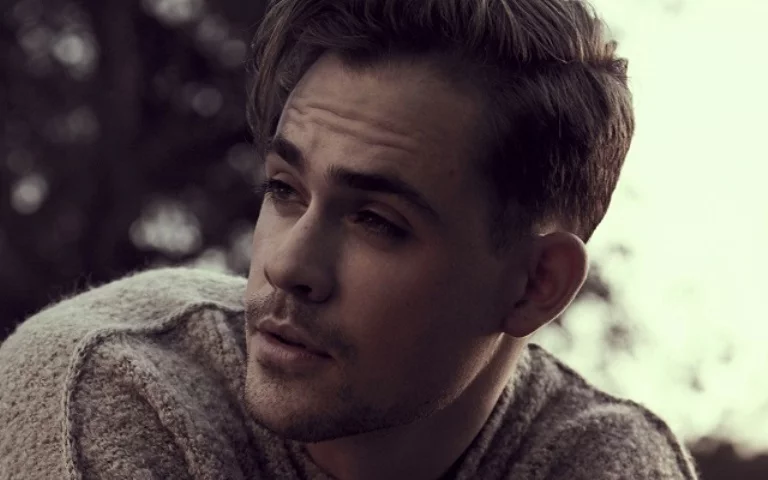 Dacre Montgomery – Bio, Age, Height, Dating, Girlfriend, Sister, Is He Gay?