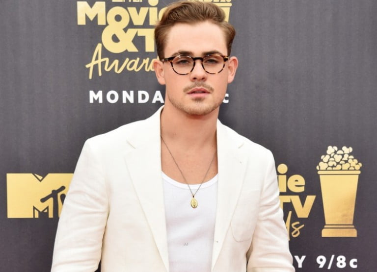 Dacre Montgomery Bio, Age, Height, Dating, Girlfriend, Sister, Is He Gay?