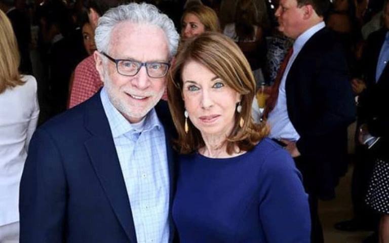 Wolf Blitzer Wife, Daughter, Real Name, Salary, Age, Bio, Gay